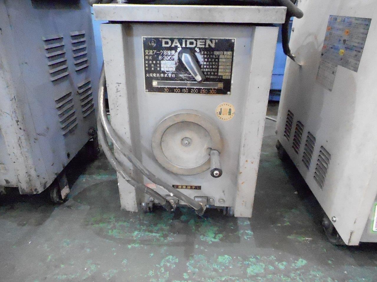 ダイデン　溶接機　B-300P　正面