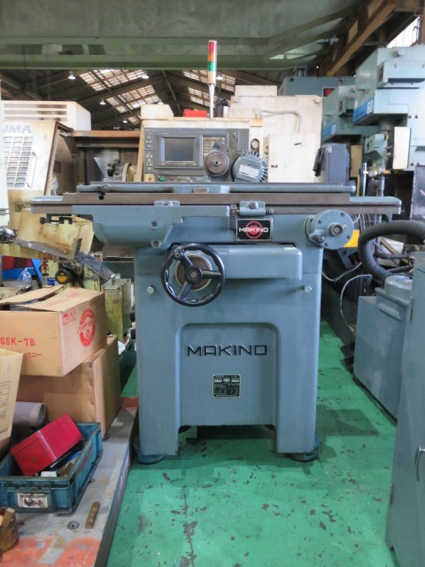 工具研削盤　正面　C40　牧野