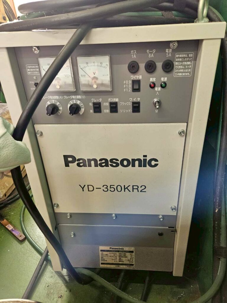 パナソニック　半自動溶接機　YD-350KR2　正面写真