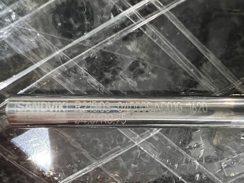 中古その他エンドミル 【コロミルプルーラ】R215.03-04000CAC01G 1620 SANDVIK/サンドビック