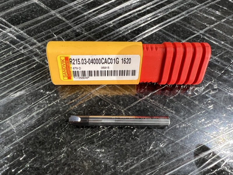 中古その他エンドミル 【コロミルプルーラ】R215.03-04000CAC01G 1620 SANDVIK/サンドビック