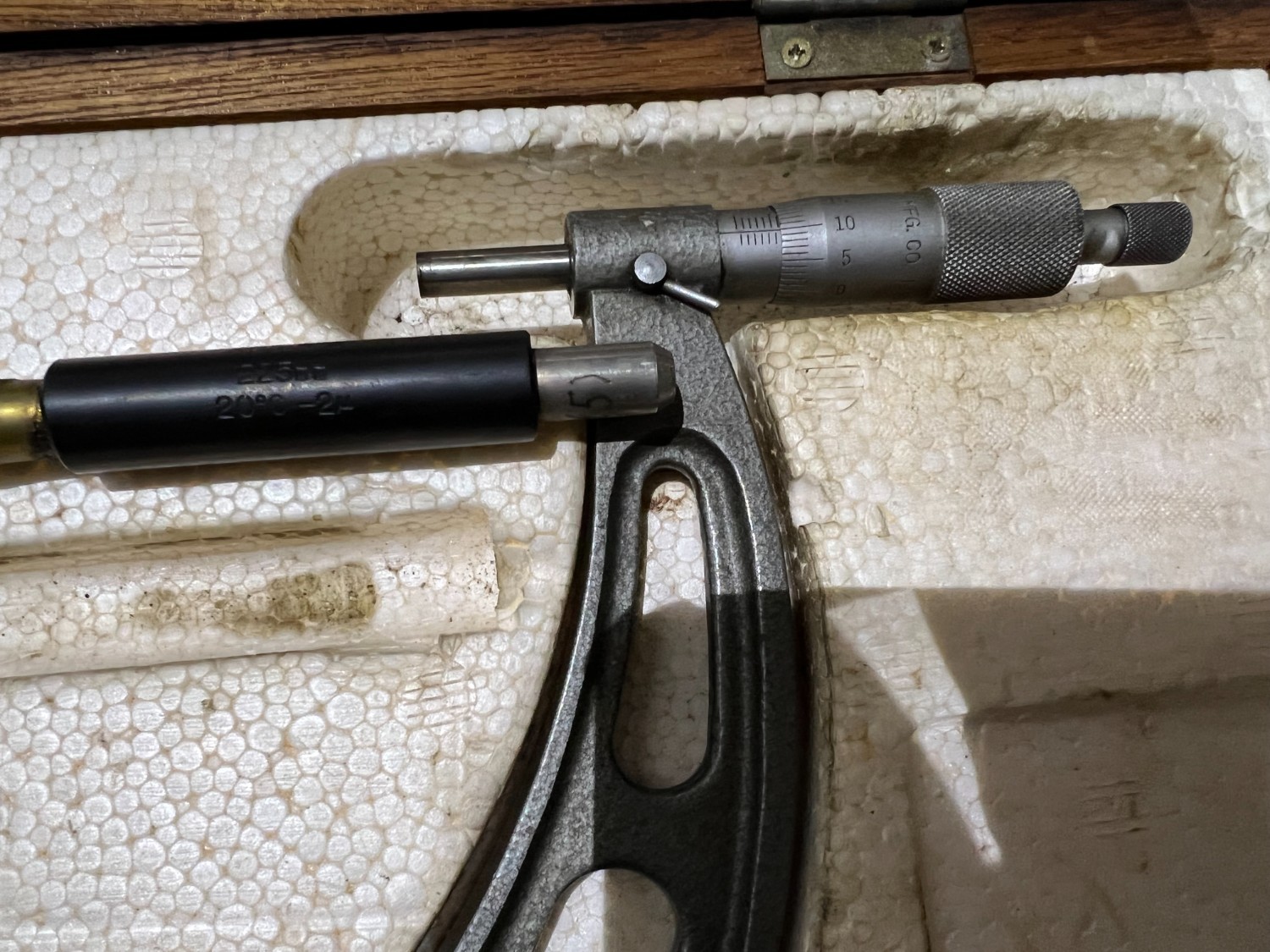 中古Outside micrometer 【外側マイクロメーター】225~250mm ミツトヨ/Mitutoyo