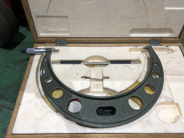 中古Outside micrometer 「外側マイクロメーター 」103-147（OM-275） ミツトヨ/Mitutoyo