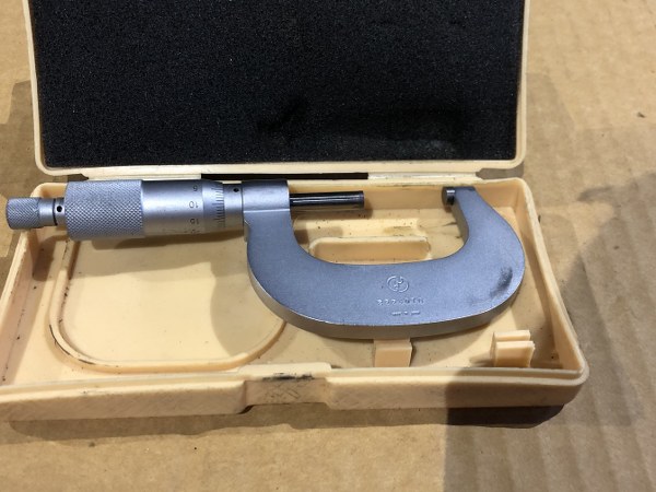 中古Outside micrometer [外側マイクロメーター]25～50ｍｍ ミツトヨ/Mitutoyo