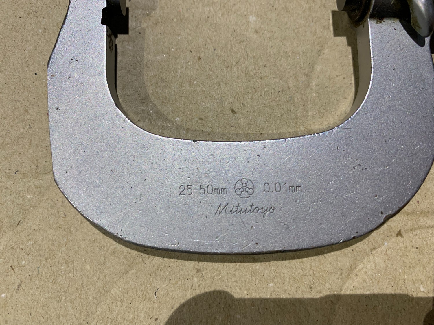 中古Outside micrometer 【外側マイクロメーター】 25-50mm　(0.01mm) ミツトヨ/Mitutoyo