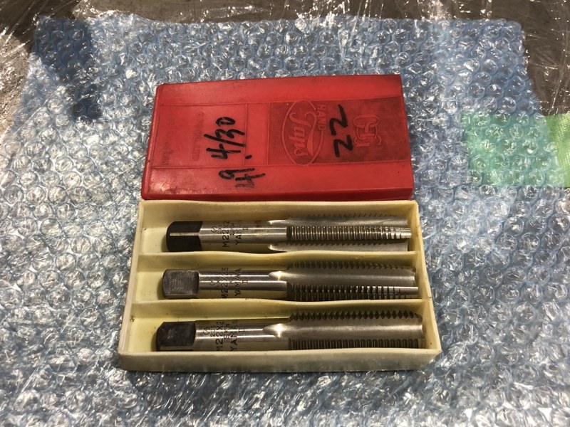 中古タップ 【ハンドタップ】M22x2.5 ヤマワ/Yamawa