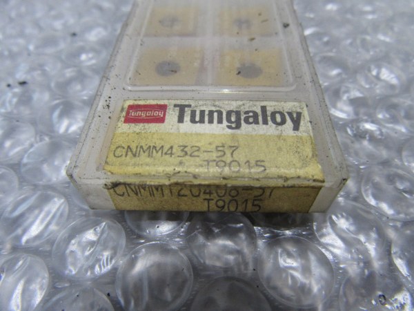 中古Cutting Exchange Chip 「チップ」CNMM120408-57 Tungaloy