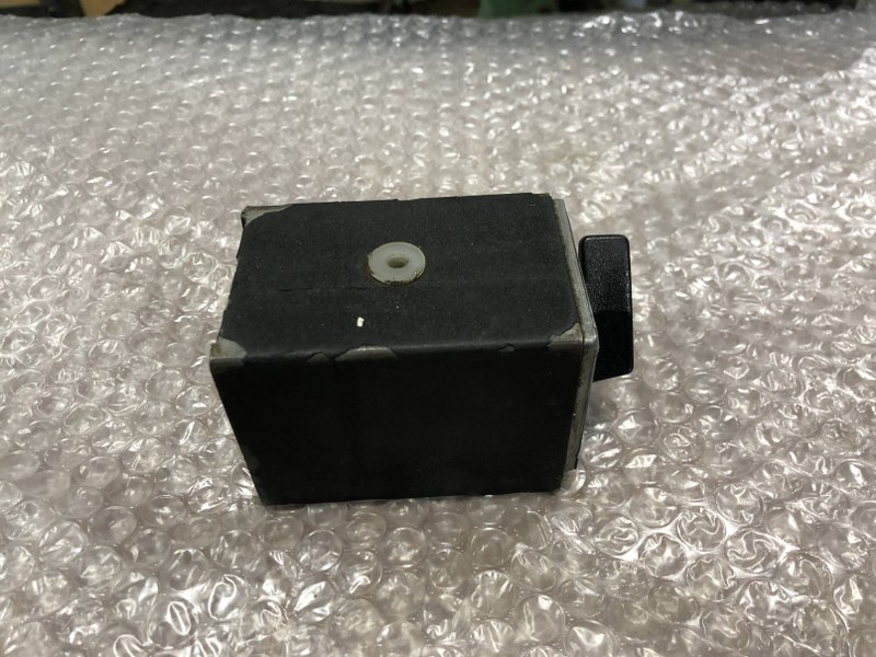 中古その他 【マグネットベース】50x75（mm 不明