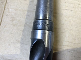 中古テーパ―シャンクドリル 【テーパーシャンクドリル】φ28.0 NACHI FORGE