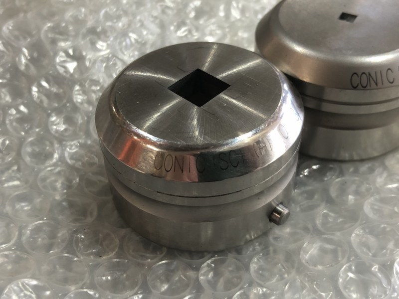 中古ダイ 【タレパン金型（ダイ）2個】①10x10 C=0.2②4x4 C=0.2 コニック/Conic