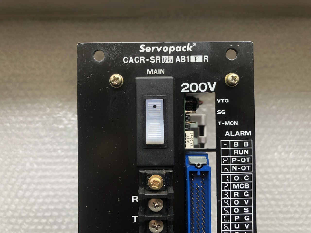 中古お買い得品・1山販売等 【サーボパック SERVOPACK】CACR-SR05AB1ER 安川電機 YASKAWA ELECTRIC