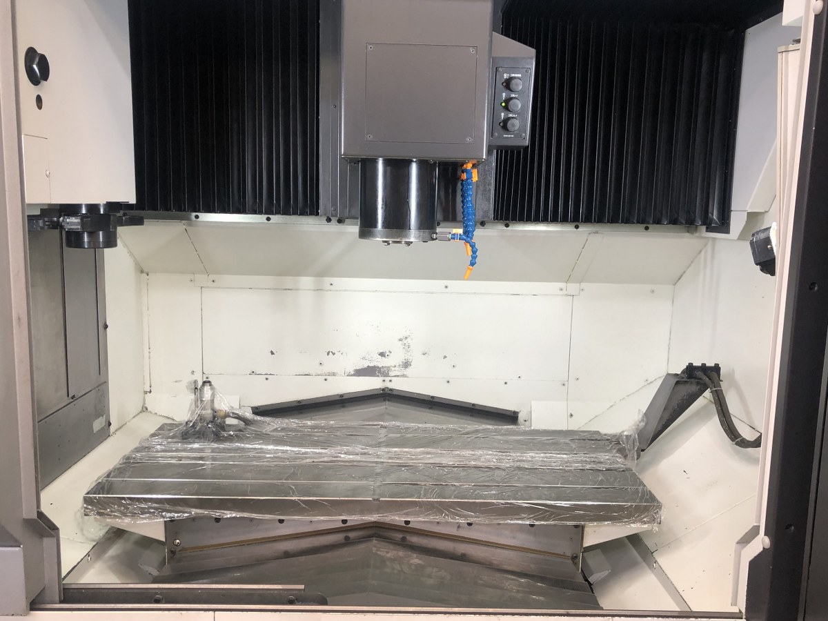 中古Vertical Machining Center MB-56VA OKUMA