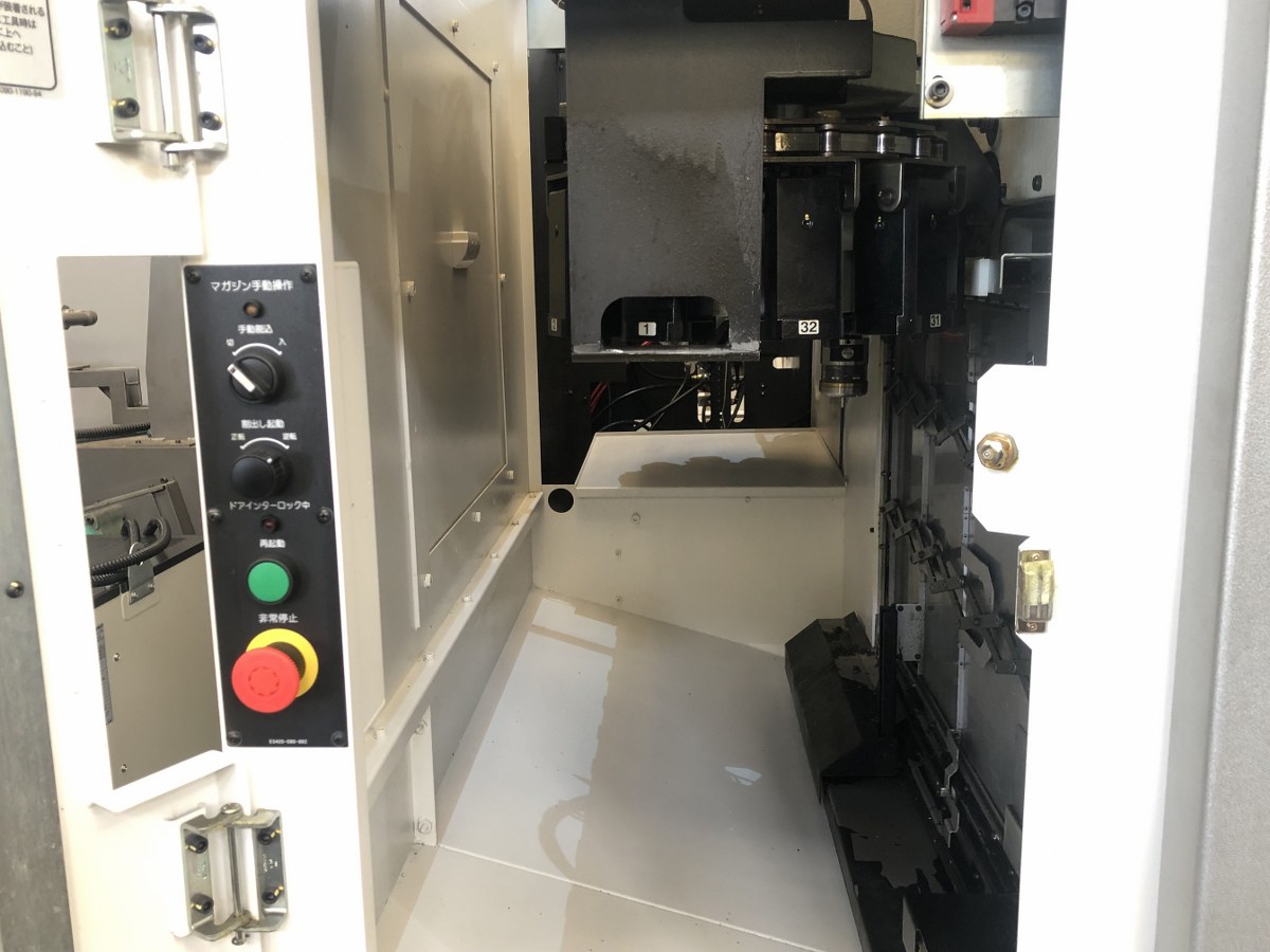 中古Vertical Machining Center MB-56VA OKUMA