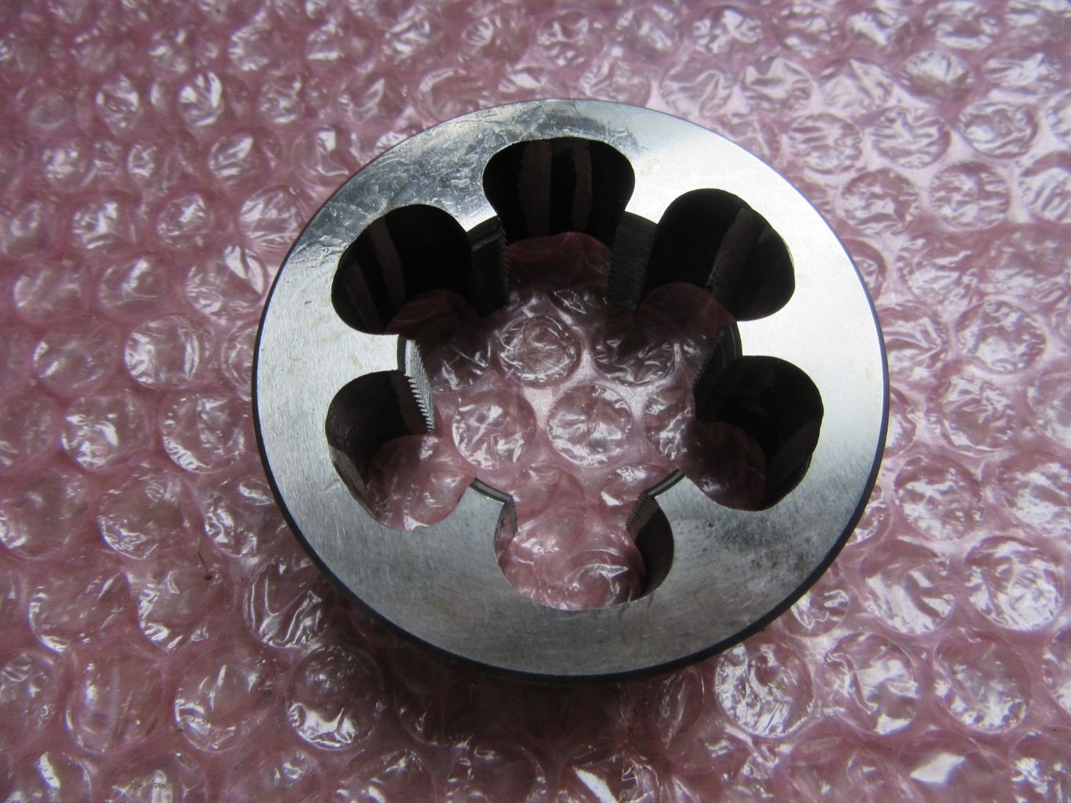 中古Thread cutting die 【ダイス】33 W18  H.T.D