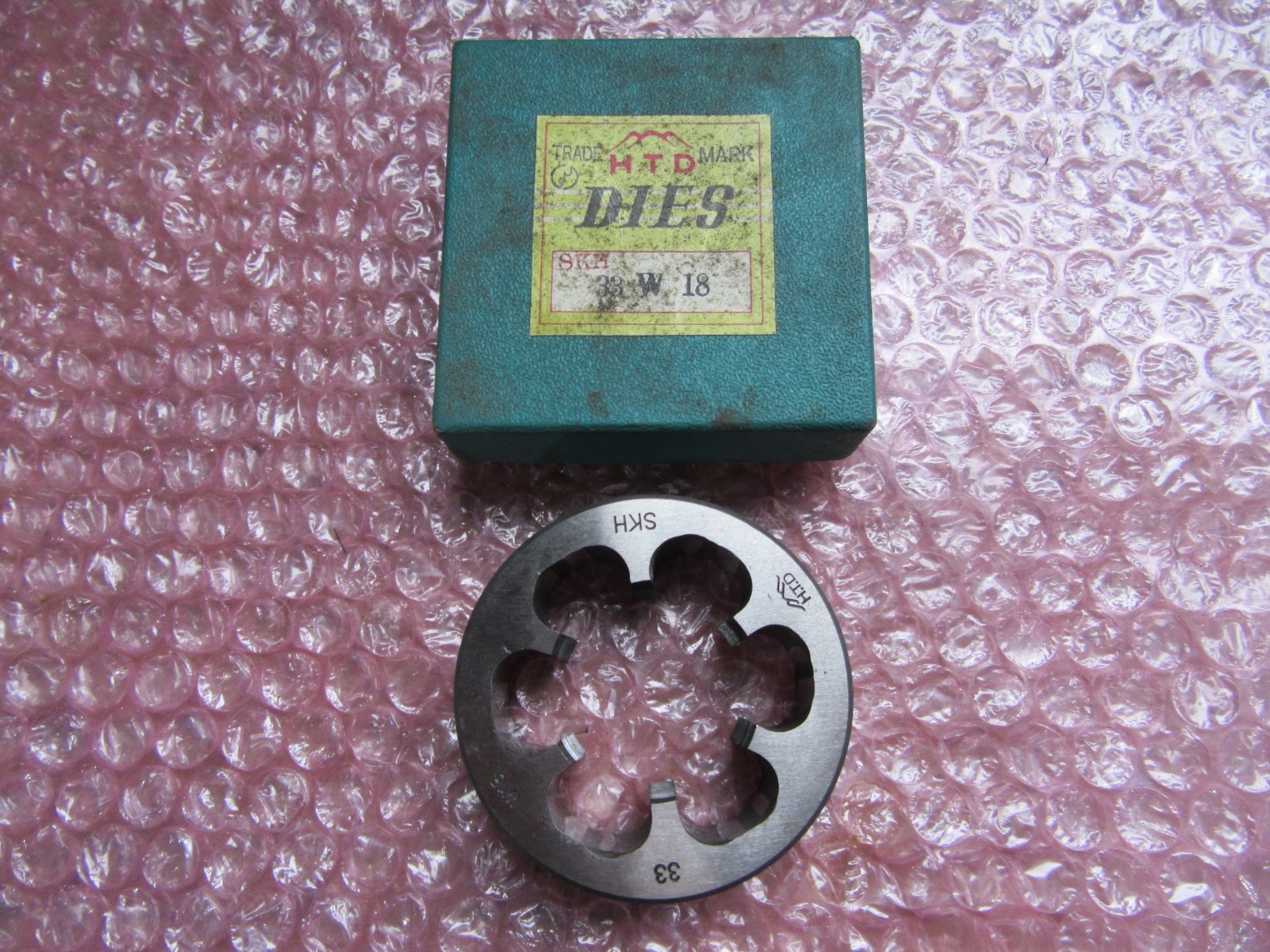 中古Thread cutting die 【ダイス】 44 W18  H.T.D 