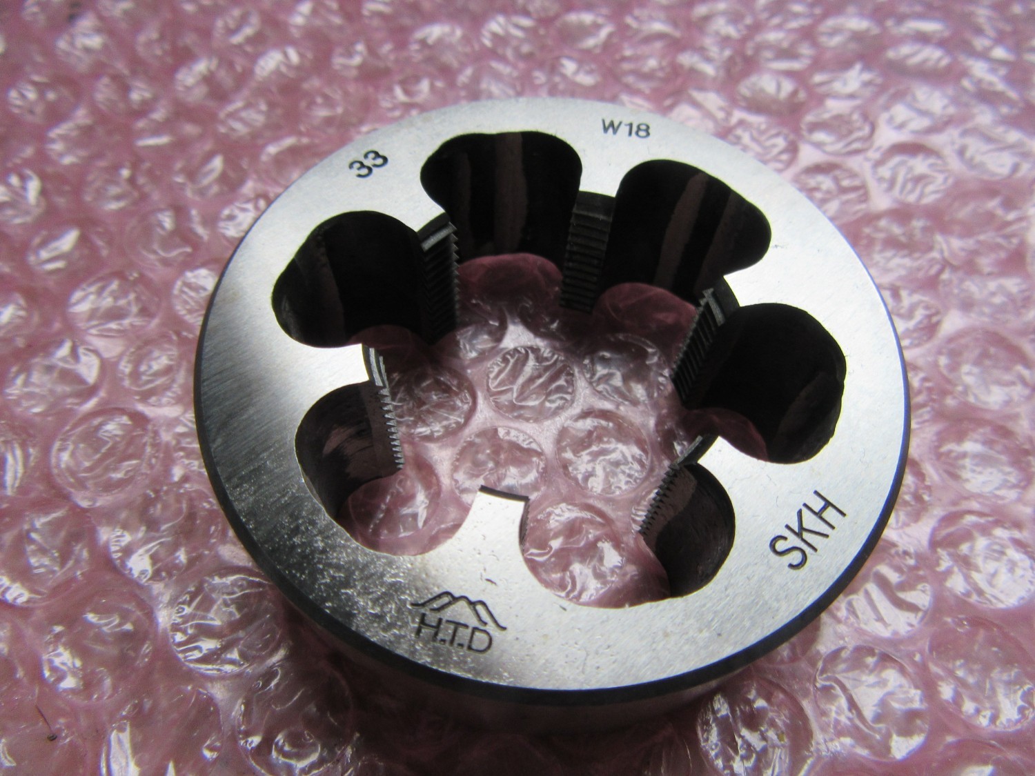 中古Thread cutting die 【ダイス】33 W18  H.T.D