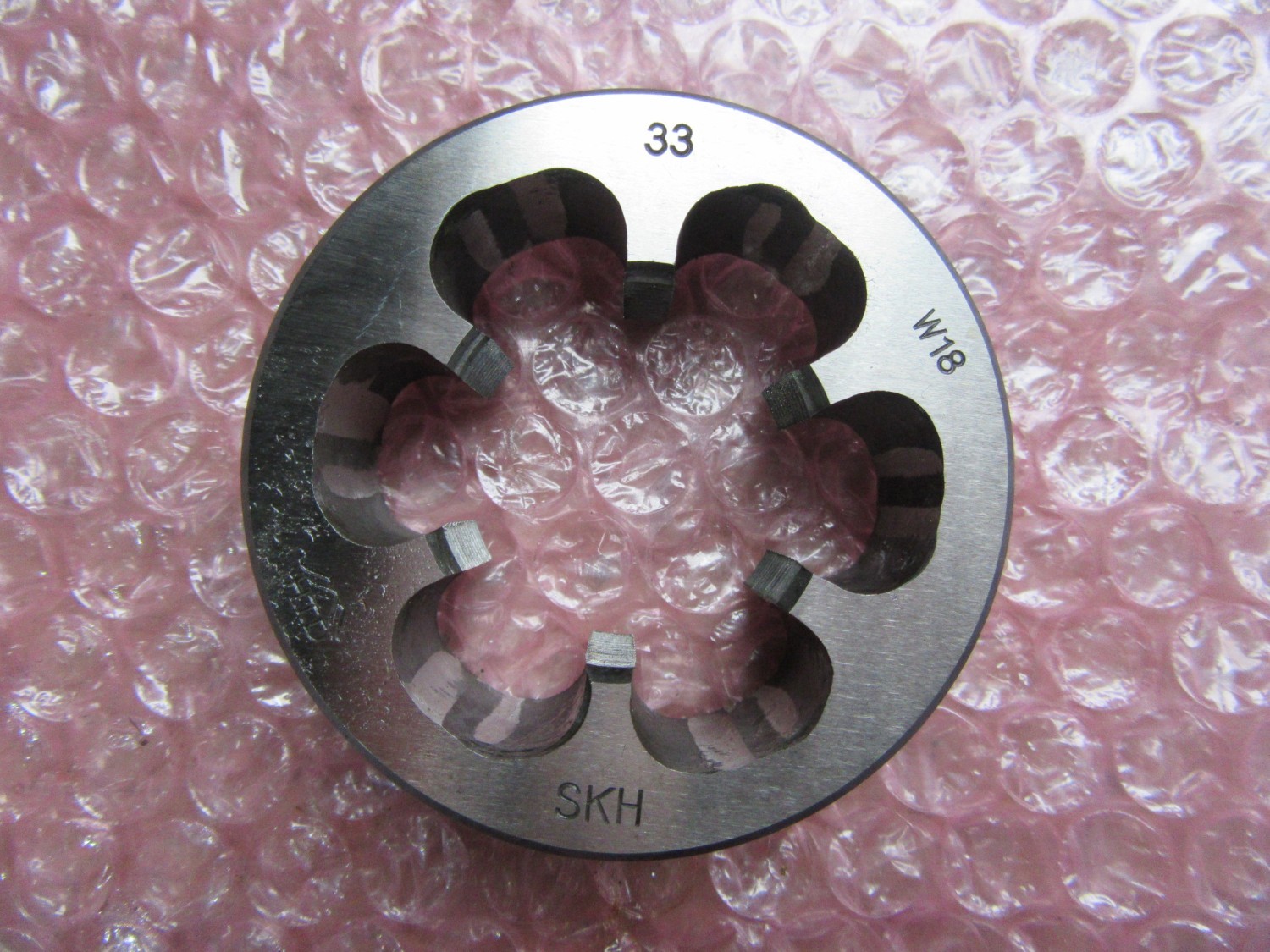 中古Thread cutting die 【ダイス】33 W18  H.T.D