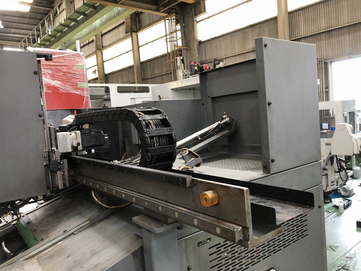 中古CNC Lathe XC-100 TAKAMAZ