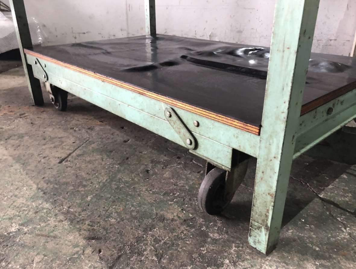 中古Work desk 【軽量作業台kkタイプ(ペダル昇降移動式)】W1200xD750xH750mm Unknown