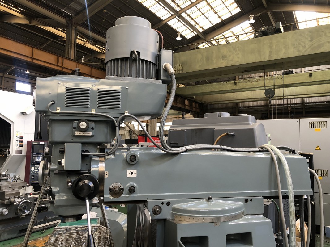 中古Vertical/Horizontal Milling Machine VHR-SD 