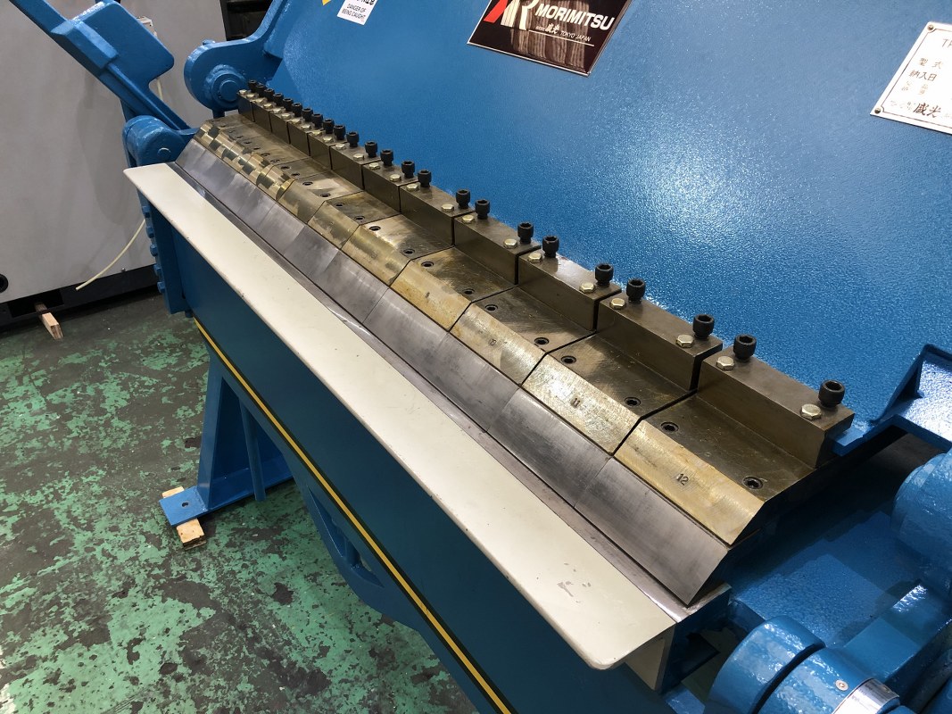 中古Other Sheet Metal Bending Machine 汎用ベンダー[LD-412] 