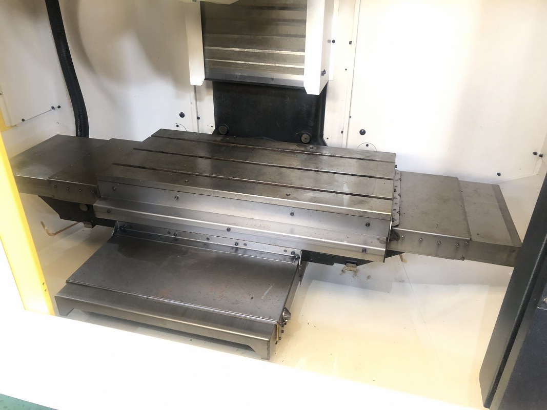 中古Vertical Machining Center αD14LiB5 FANUC