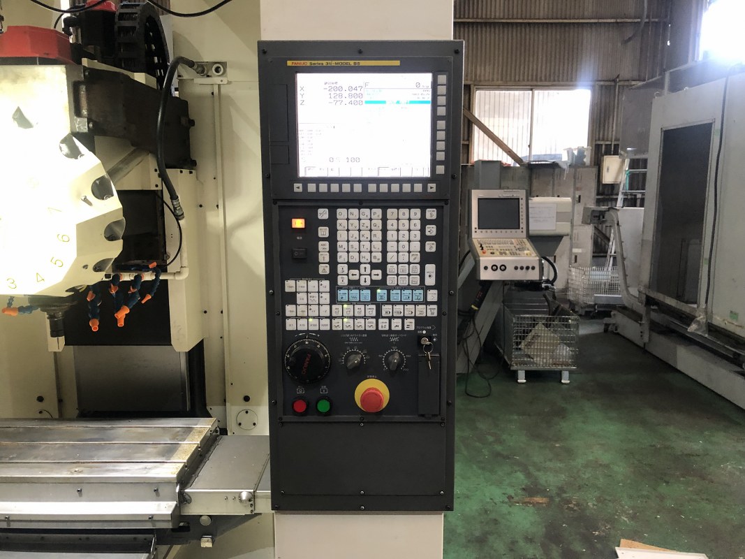 中古Vertical Machining Center αD14LiA5 FANUC