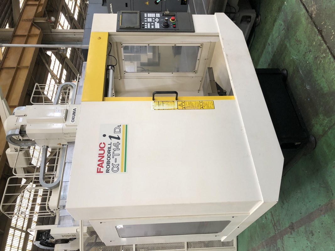 中古Vertical Machining Center αT14iDL ファナック