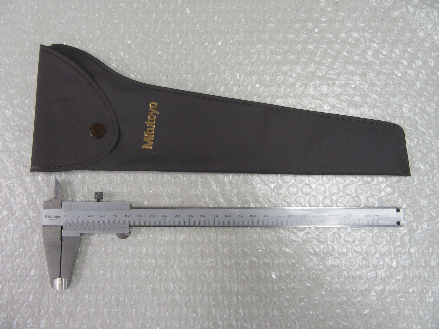 中古Vernier caliper 【ノギス】200ｍｍ　 Mitutoyo