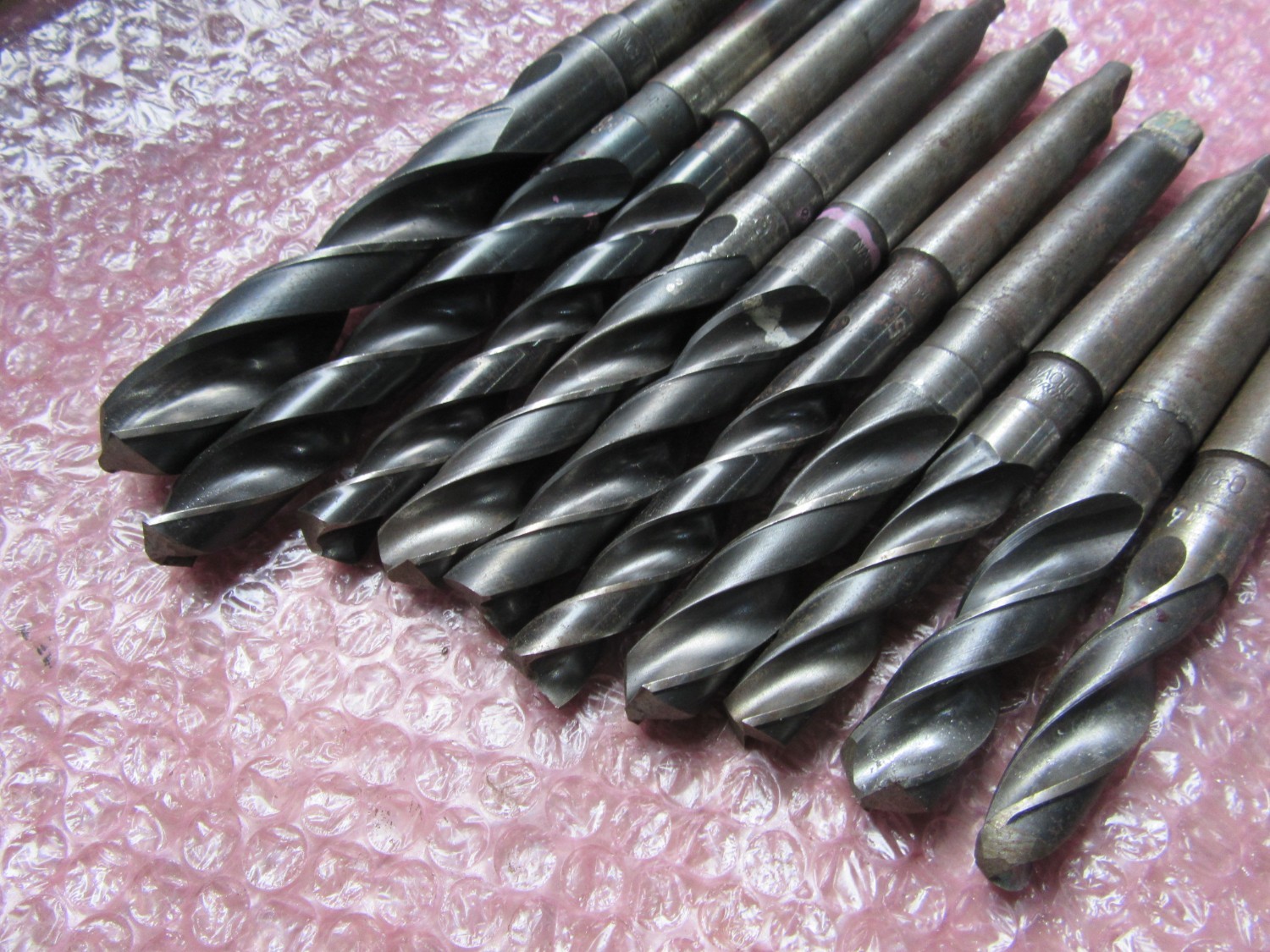 中古Taper shank drills テーパーシャンクドリル 1山　 様々なメーカーやサイズがあります。　