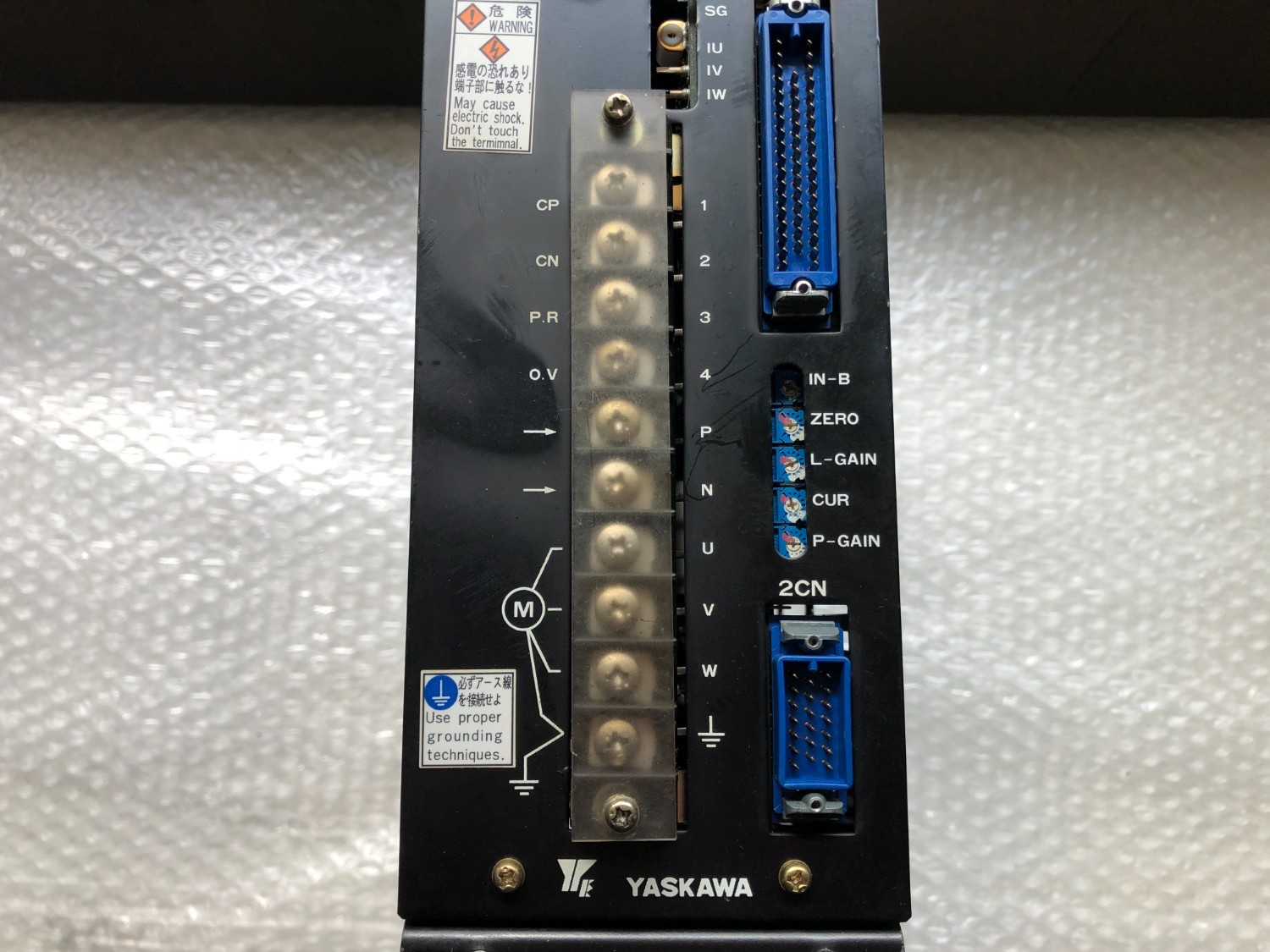 中古お買い得品・1山販売等 【サーボパック】CACR-SR05AA2AH 安川電機 YASKAWA ELECTRIC