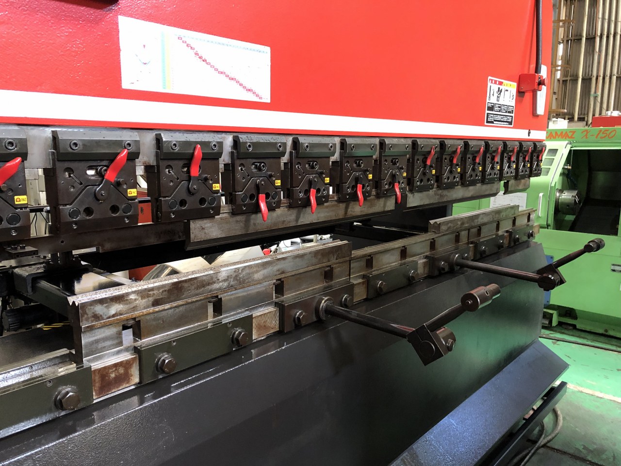 中古Hydraulic Press Brake RG-100 AMADA