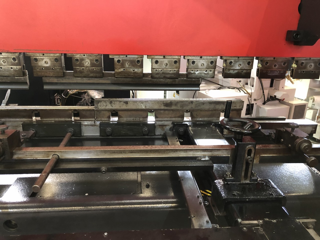 中古Hydraulic Press Brake RG-100 AMADA