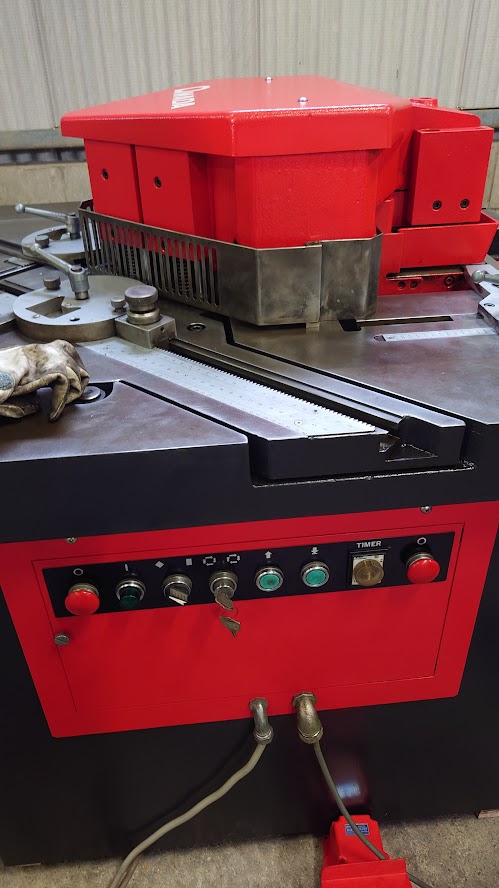 中古Shearing Machine CSW-250 AMADA