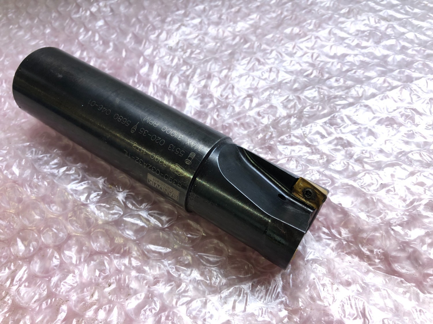 中古その他ねじ切り・ネジ造形工具 【肩削りフライスカッター】R390-032A32-11L サンドビック/Sandvik