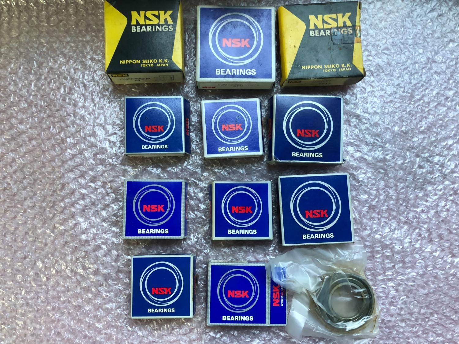 中古お買い得品・1山販売等 【ベアリング12個】様々なサイズがあります NSK