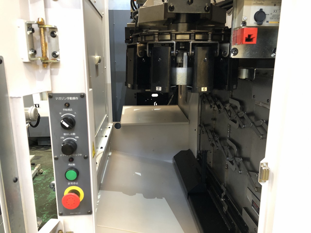 中古Vertical Machining Center M460-VE OKUMA